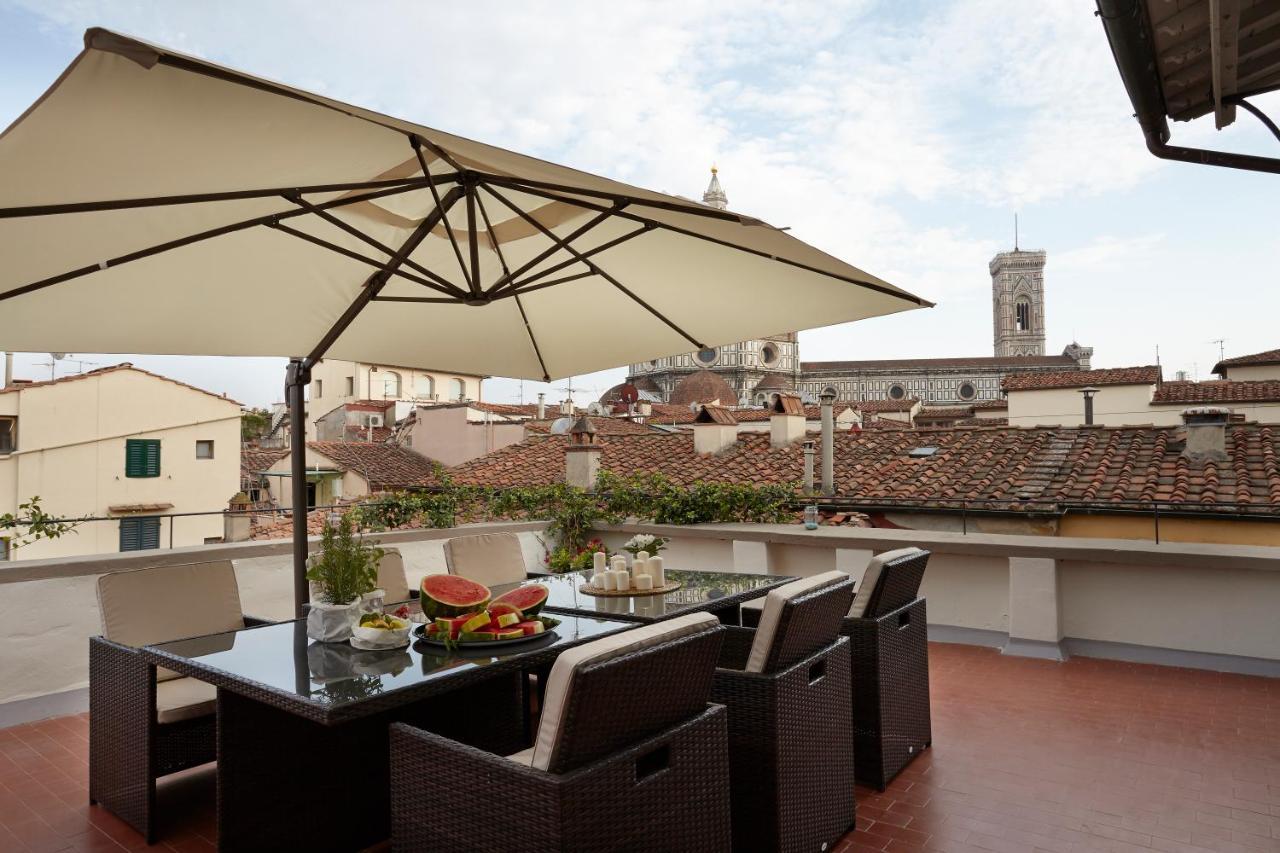 Penthouse With Big Terrace Duomo View Lägenhet Florens Exteriör bild