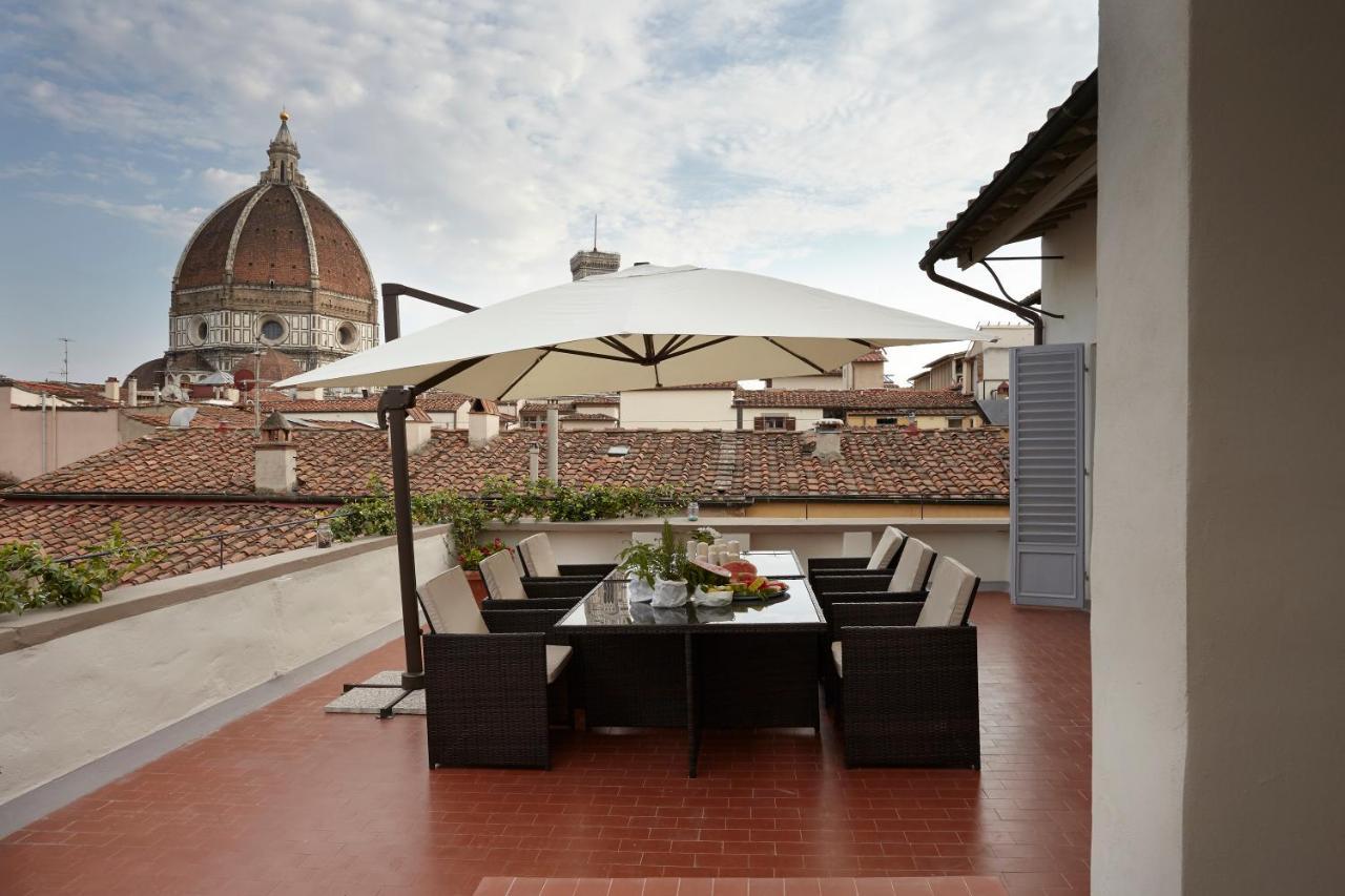 Penthouse With Big Terrace Duomo View Lägenhet Florens Exteriör bild