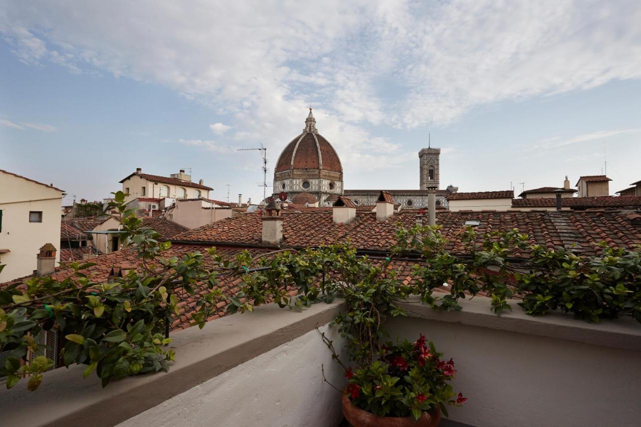 Penthouse With Big Terrace Duomo View Lägenhet Florens Exteriör bild